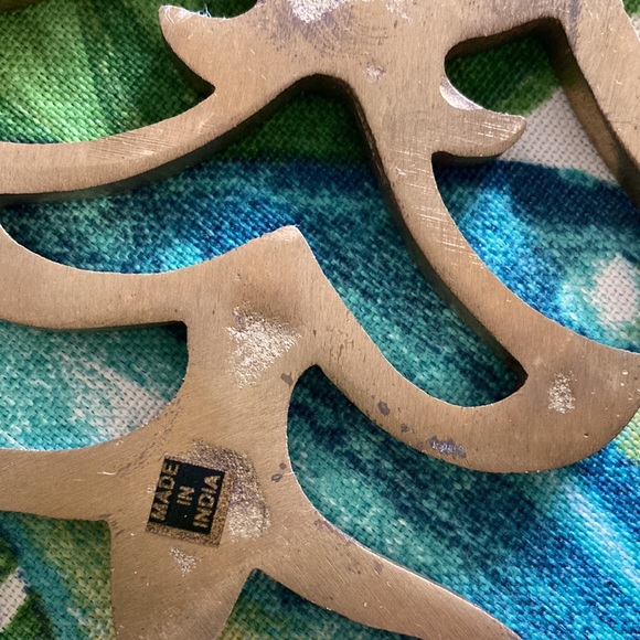 Vintage Brass Heart Trivet with Rubber Feet covers Valentine’s Day Love Gift - Picture 8 of 10